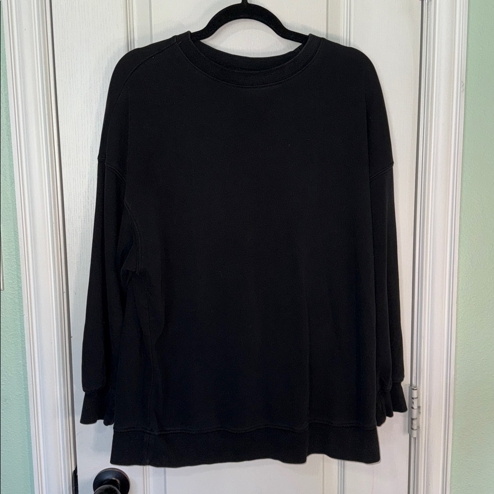Black Oversized Sweatshirt